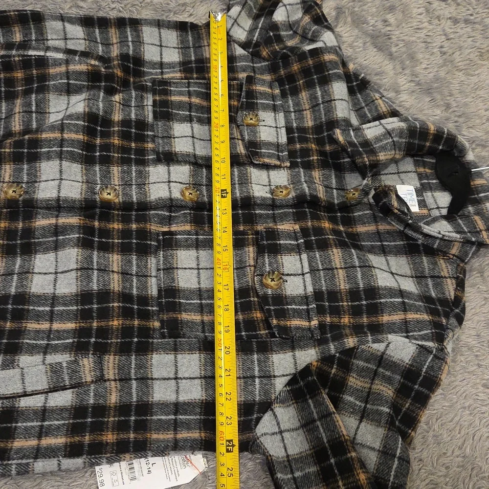 Time & Tru Plaid Button-Front Utility Shacket in Gray, Black & Brown Size 12/14!